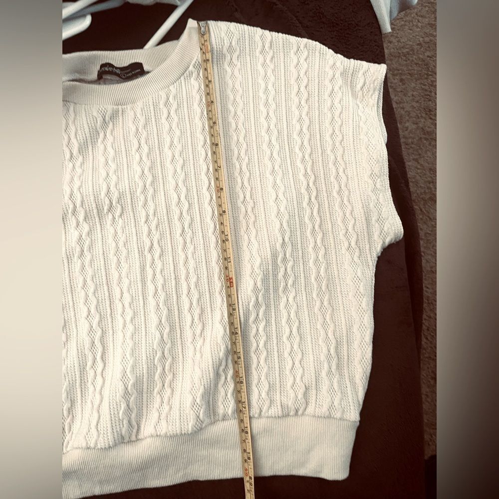 On Twelfth Textured knit cropped women’s top size Large Cream - Picture 7 of 7